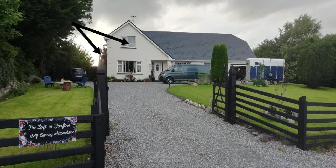 The Loft In Foxford Apartment Exterior foto